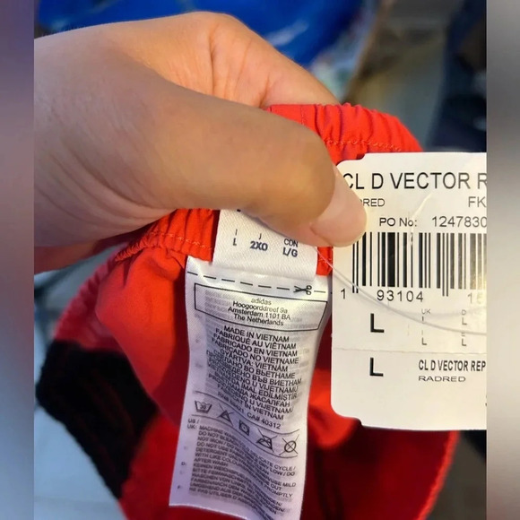 Nwt Reebok Colorblock Men’s Sporty Shorts - Picture 3 of 5